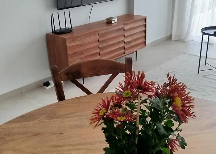 아파트 One Bedroom 파포스