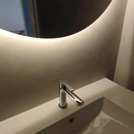 One Bedroom Apartment